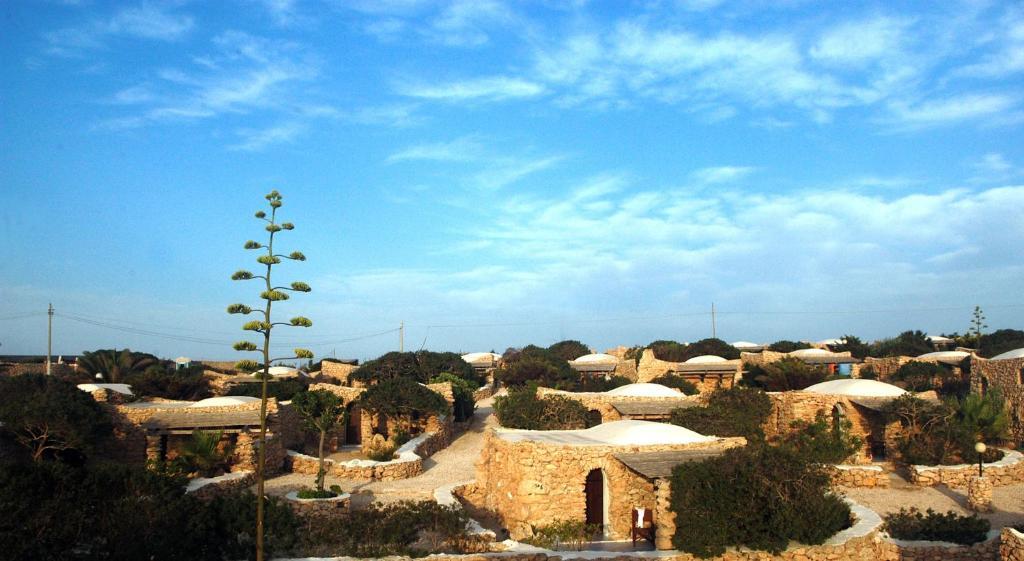 Hotel I Dammusi Di Borgo Cala Creta LMP Exteriér fotografie
