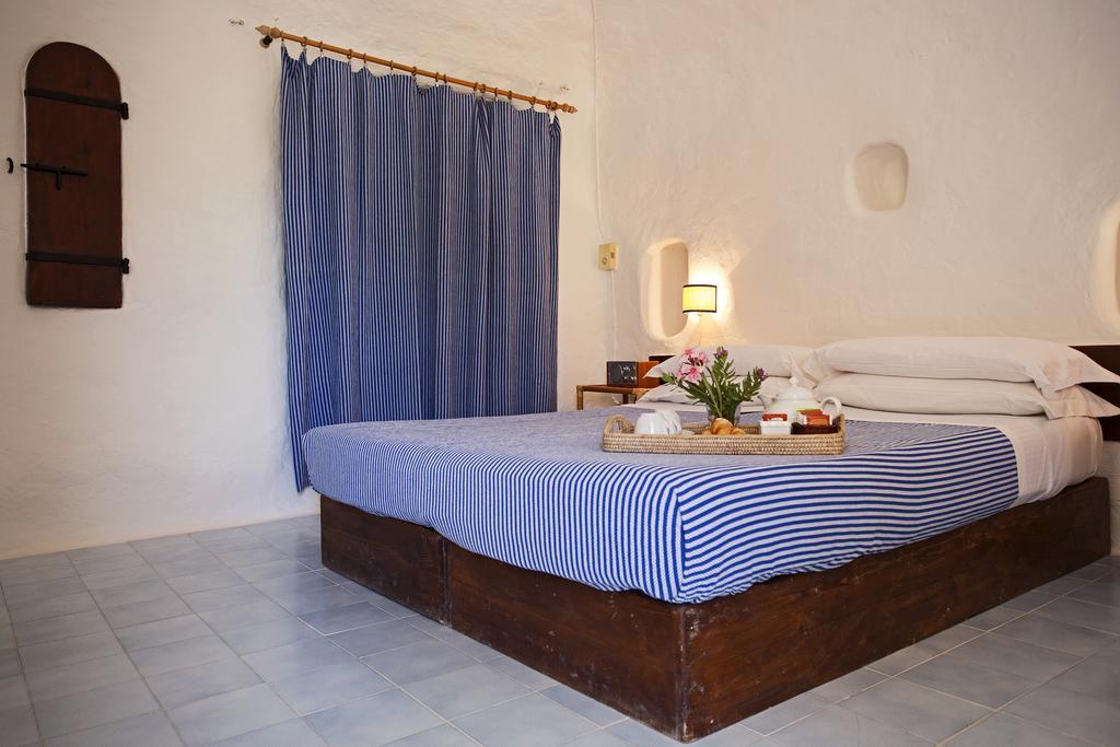 Hotel I Dammusi Di Borgo Cala Creta LMP Pokoj fotografie
