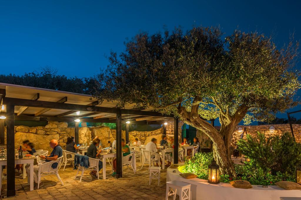 Hotel I Dammusi Di Borgo Cala Creta LMP Exteriér fotografie